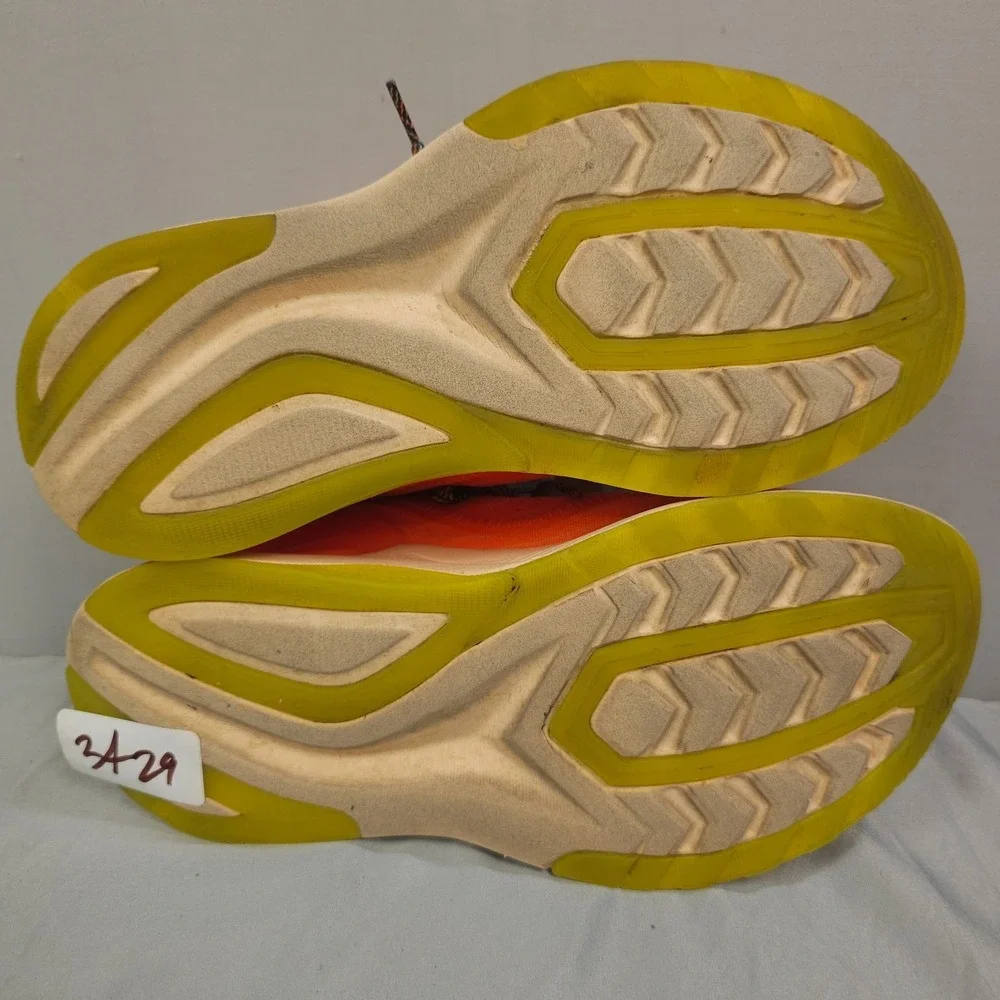 Saucony Endorphin Shift 2 Shoes Women Size 9.5 Orange Running Sneaker